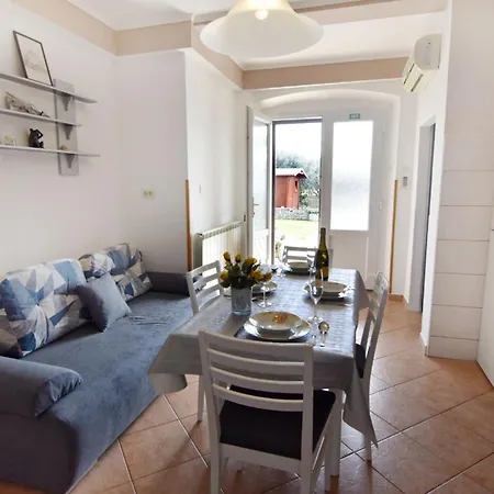 Bright Flat With Sea View Terrace *