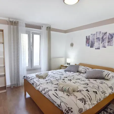 Διαμέρισμα Bright Flat With Sea View Terrace Ουμάγκ